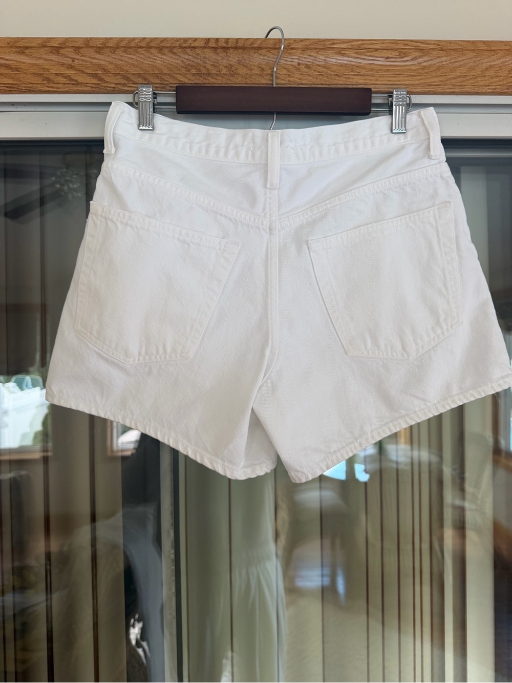 Agolde White High-Rise Leith Denim Shorts, Marshmallow - Picture 2 of 8
